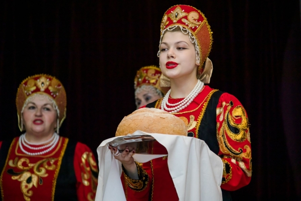 КОНЦЕРТ НАРОДНОЙ ПЕСНИ ДЛЯ ВОИНОВ-СВЯЗИСТОВ