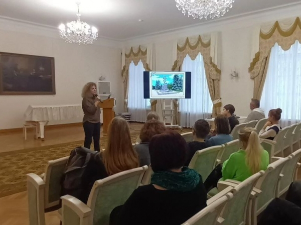 В ЦДРА ПРОШЛА ЛИТЕРАТУРНО-МУЗЫКАЛЬНАЯ ВСТРЕЧА С ПИСАТЕЛЬНИЦЕЙ ОКСАНОЙ РАХМАНОВОЙ
