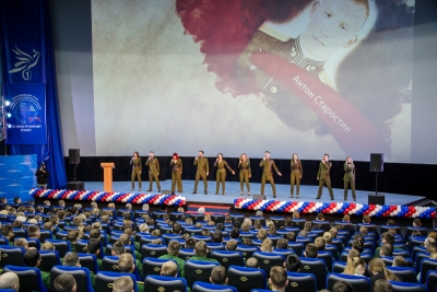 АРТИСТЫ ЦДРА ВЫСТУПИЛИ НА ЦЕРЕМОНИИ НАГРАЖДЕНИЯ ПОБЕДИТЕЛЕЙ И ПРИЗЕРОВ ВСЕАРМЕЙСКОГО ЭТАПА МЕЖДУНАРОДНОЙ ОЛИМПИАДЫ КУРСАНТОВ  ПО ИНОСТРАННОМУ ЯЗЫКУ В СМОЛЕНСКЕ