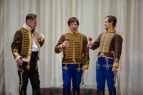 ГЕРОИ 1812 ГОДА: ЦДРА ОРГАНИЗОВАЛ ПОКАЗ СПЕКТАКЛЯ &laquo;ДЕНИС ДАВЫДОВ&raquo; ДЛЯ ВОЕННОСЛУЖАЩИХ В ПОДМОСКОВНОМ ГАРНИЗОНЕ