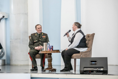 В ЦДРА ГЕНЕРАЛ-МАЙОР АЛЕКСАНДР ЗУБКОВ РАССКАЗАЛ О СВОЕЙ КНИГЕ СТИХОВ &laquo;ПУТЬ&raquo;