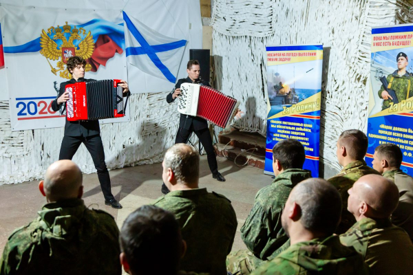 АРТИСТЫ ЦДРА ДАЛИ КОНЦЕРТЫ ДЛЯ ВОЕННОСЛУЖАЩИХ В ДОНЕЦКОЙ И ЛУГАНСКОЙ НАРОДНЫХ РЕСПУБЛИКАХ