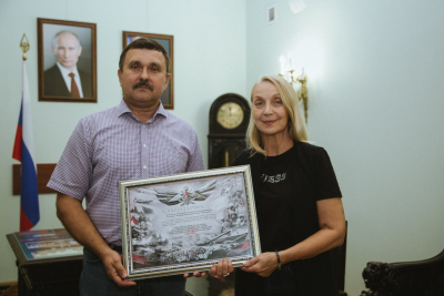 ТВОРЧЕСКИЙ КОЛЛЕКТИВ ИЗ КОСТРОМЫ УДОСТОИЛСЯ НАГРАДЫ ОТ МИНИСТЕРСТВА ОБОРОНЫ РОССИЙСКОЙ ФЕДЕРАЦИИ