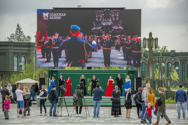 &laquo;АРМИЯ РОССИИ&raquo;, &laquo;ЗА ВЕРУ&raquo;, &laquo;МЕСЯЦ МАЙ&raquo;, &laquo;ФЛАГ МОЕГО ГОСУДАРСТВА&raquo; - В ДЕНЬ РОССИИ АРТИСТЫ ЦДРА ВЫСТУПИЛИ В ПАРКЕ &laquo;ПАТРИОТ&raquo;
