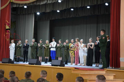 В ПРЕОБРАЖЕНСКОМ ПОЛКУ ПРОШЁЛ БОЛЬШОЙ ПРАЗДНИЧНЫЙ КОНЦЕРТ