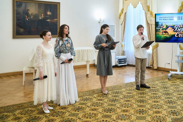 В ЦДРА ПРОШЁЛ ЛИТЕРАТУРНО-МУЗЫКАЛЬНЫЙ ВЕЧЕР &laquo;ВЕРА, СЕМЬЯ, ОТЕЧЕСТВО&raquo;