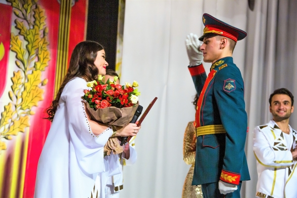 С КОНЦЕРТОМ В ПРЕОБРАЖЕНСКИЙ ПОЛК